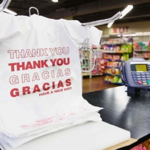 armopak gracias shopping bags store stand